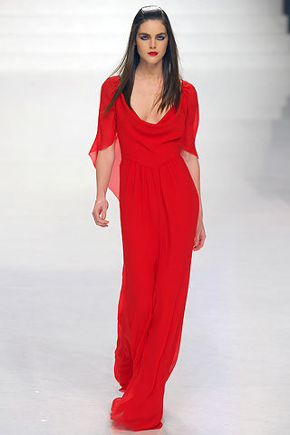 http://glamurnenko.ru/images/fashion/red_dress_valentino_big.jpg