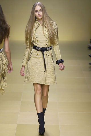 http://glamurnenko.ru/images/fashion2/coat_burberry2_big.jpg