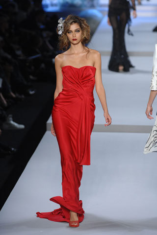 http://www.glamurnenko.ru/images/fashion2/edress_dior1_big.jpg